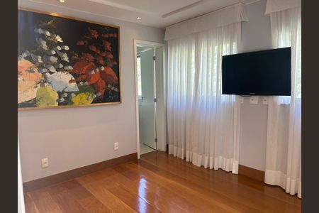 Casa de condomínio para alugar com 360m², 3 quartos e 3 vagas Casa de condomínio para alugar com 360m², 3 quartos e 3 vagasQuarto 2