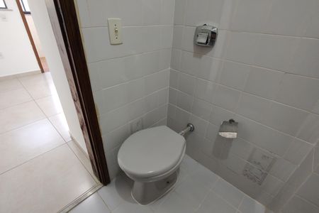 Apartamento para alugar com 82m², 2 quartos e 1 vaga Apartamento para alugar com 82m², 2 quartos e 1 vagaBanheiro de serviço