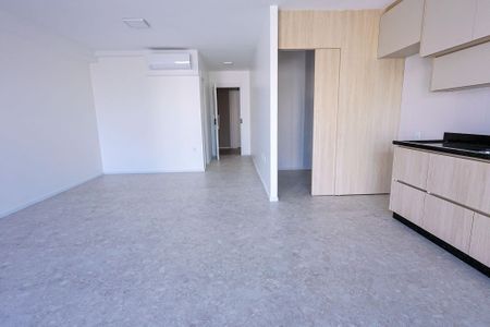 Apartamento para alugar com 100m², 3 quartos e 2 vagas Apartamento para alugar com 100m², 3 quartos e 2 vagasCozinha