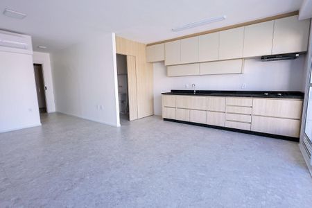 Cozinha de apartamento para alugar com 3 quartos, 100m² em Setor Bueno, Goiânia