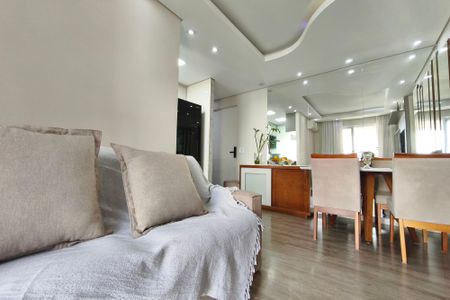 Sala de apartamento para alugar com 2 quartos, 57m² em Vila Satúrnia, Campinas