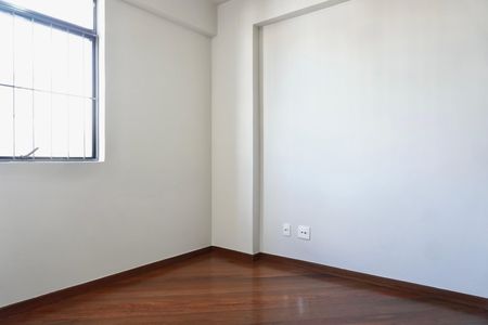 Apartamento para alugar com 84m², 3 quartos e 1 vagaSuíte 