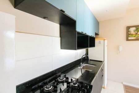 Cozinha de apartamento à venda com 2 quartos, 45m² em Olaria, Canoas