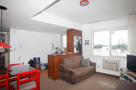 Sala de apartamento para alugar com 1 quarto, 44m² em Centro Histórico, Porto Alegre