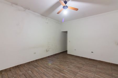 Casa para alugar com 150m², 2 quartos e 2 vagasSuíte 