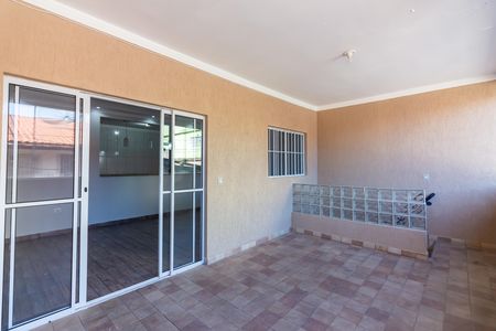 Casa para alugar com 150m², 2 quartos e 2 vagasVaranda da Sala