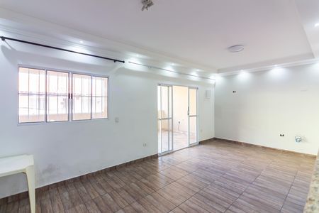 Casa para alugar com 150m², 2 quartos e 2 vagasSala 