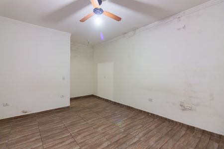Casa para alugar com 150m², 2 quartos e 2 vagasSuíte 