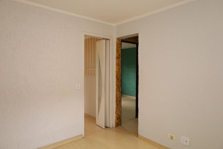 Sala de apartamento para alugar com 2 quartos, 45m² em Conjunto Habitacional Fazenda do Carmo, São Paulo