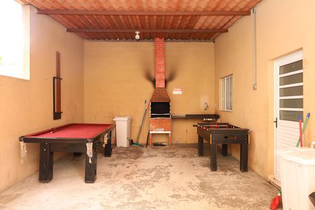 Apartamento para alugar com 45m², 2 quartos e 1 vagaÁrea comum - Salão de festas com churrasqueira e mesas de jogos