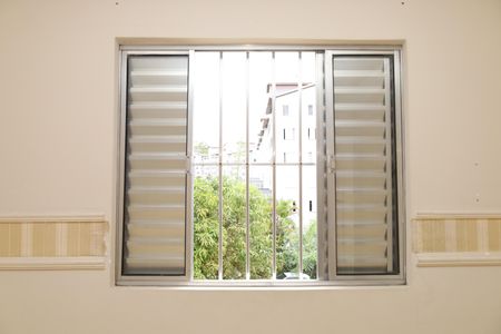 Quarto 1 de apartamento para alugar com 2 quartos, 45m² em Conjunto Habitacional Fazenda do Carmo, São Paulo