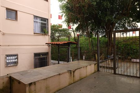 Apartamento para alugar com 45m², 2 quartos e 1 vagaÁrea comum - Saguão do prédio