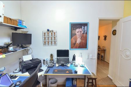 Apartamento à venda com 284m², 4 quartos e 3 vagas Apartamento à venda com 284m², 4 quartos e 3 vagasQuarto 1
