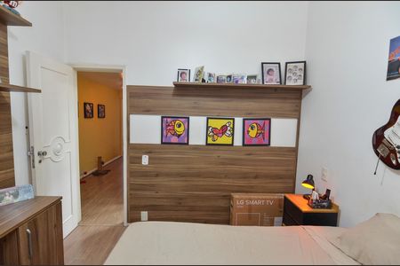 Apartamento à venda com 284m², 4 quartos e 3 vagas Apartamento à venda com 284m², 4 quartos e 3 vagasQuarto 2