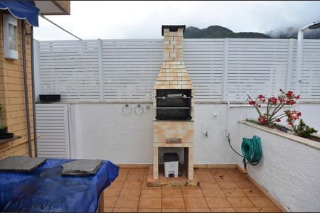 Apartamento à venda com 284m², 4 quartos e 3 vagas Apartamento à venda com 284m², 4 quartos e 3 vagasTerraço