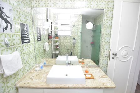 Apartamento à venda com 284m², 4 quartos e 3 vagas Apartamento à venda com 284m², 4 quartos e 3 vagasBanheiro 1