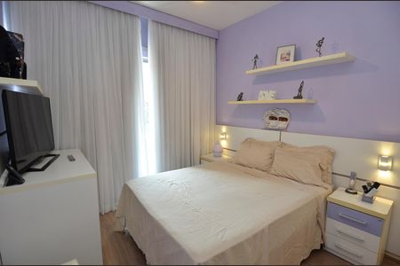 Apartamento à venda com 284m², 4 quartos e 3 vagas Apartamento à venda com 284m², 4 quartos e 3 vagasSuíte