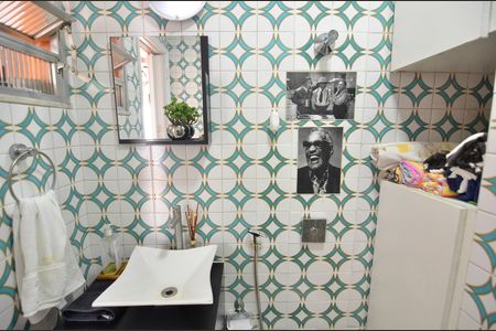 Apartamento à venda com 284m², 4 quartos e 3 vagas Apartamento à venda com 284m², 4 quartos e 3 vagasBanheiro 2