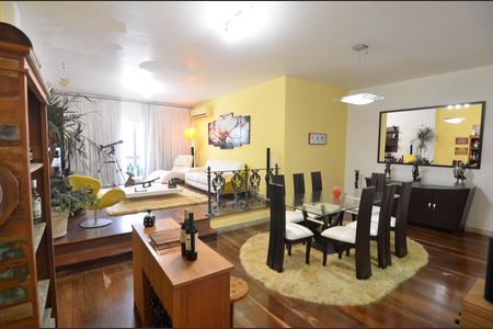Apartamento à venda com 284m², 4 quartos e 3 vagas Apartamento à venda com 284m², 4 quartos e 3 vagasSala