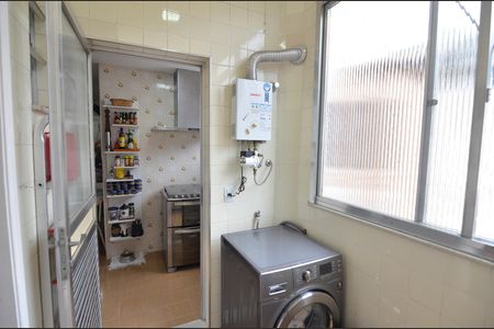 Apartamento à venda com 284m², 4 quartos e 3 vagas Apartamento à venda com 284m², 4 quartos e 3 vagasÁrea de Serviço