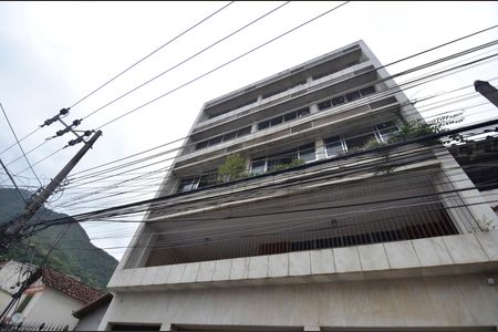 Apartamento à venda com 284m², 4 quartos e 3 vagas Apartamento à venda com 284m², 4 quartos e 3 vagasFachada