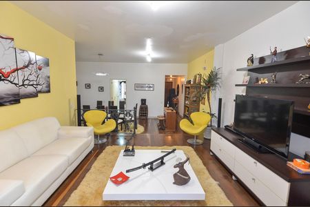 Apartamento à venda com 284m², 4 quartos e 3 vagas Apartamento à venda com 284m², 4 quartos e 3 vagasSala