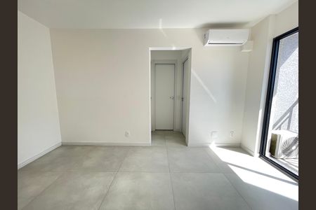 Apartamento para alugar com 40m², 2 quartos e 1 vagaSala