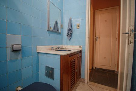Casa à venda com 240m², 3 quartos e 1 vaga Casa à venda com 240m², 3 quartos e 1 vagaBanheiro 2