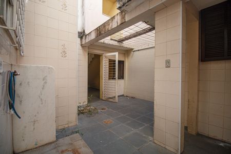 Casa à venda com 240m², 3 quartos e 1 vaga Casa à venda com 240m², 3 quartos e 1 vagaÁrea de Serviço