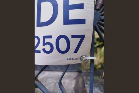 Casa à venda com 240m², 3 quartos e 1 vaga Casa à venda com 240m², 3 quartos e 1 vagaPlaca