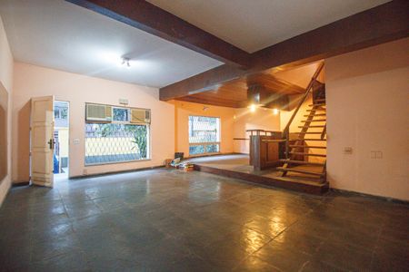 Sala de casa à venda com 3 quartos, 240m² em Tijuca, Rio de Janeiro