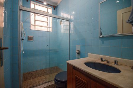 Casa à venda com 240m², 3 quartos e 1 vaga Casa à venda com 240m², 3 quartos e 1 vagaBanheiro 2