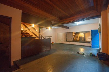 Casa à venda com 240m², 3 quartos e 1 vaga Casa à venda com 240m², 3 quartos e 1 vagaSala