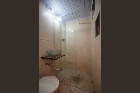 Casa à venda com 240m², 3 quartos e 1 vaga Casa à venda com 240m², 3 quartos e 1 vagaBanheiro de Serviço
