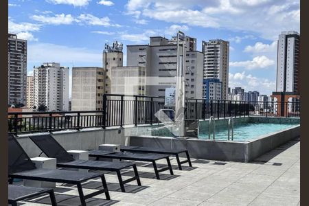 Apartamento para alugar com 44m², 2 quartos e 1 vaga Apartamento para alugar com 44m², 2 quartos e 1 vagaÁrea comum - Piscina