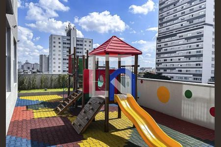 Apartamento para alugar com 44m², 2 quartos e 1 vaga Apartamento para alugar com 44m², 2 quartos e 1 vagaÁrea comum - Playground