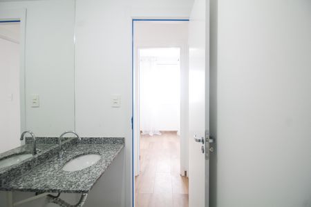 Apartamento para alugar com 44m², 2 quartos e 1 vaga Apartamento para alugar com 44m², 2 quartos e 1 vagaBanheiro