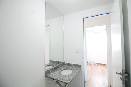 Apartamento para alugar com 44m², 2 quartos e 1 vaga Apartamento para alugar com 44m², 2 quartos e 1 vagaBanheiro