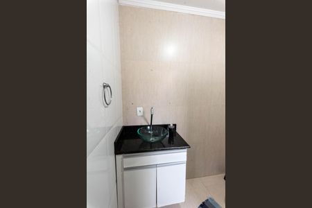 Casa à venda com 180m², 2 quartos e 3 vagas Casa à venda com 180m², 2 quartos e 3 vagasBanheiro