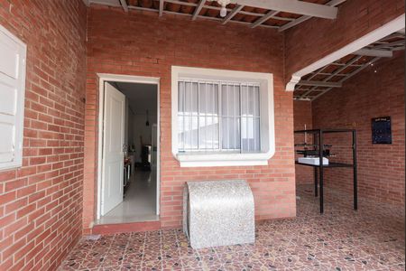 Varanda de casa à venda com 2 quartos, 180m² em Vila Joaquim Inacio, Campinas