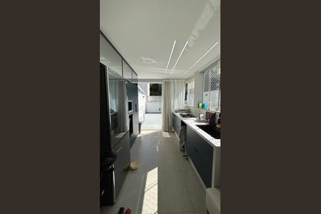 Apartamento à venda com 110m², 2 quartos e 2 vagas Apartamento à venda com 110m², 2 quartos e 2 vagasCobertura - Cozinha