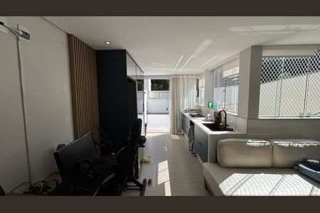 Apartamento à venda com 110m², 2 quartos e 2 vagas Apartamento à venda com 110m², 2 quartos e 2 vagasCobertura