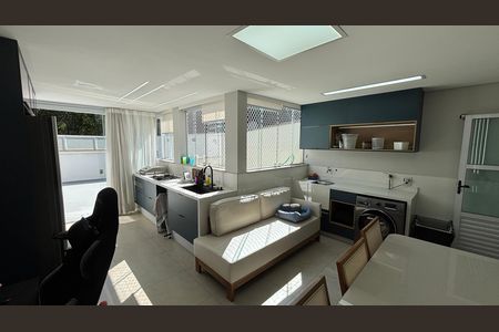 Apartamento à venda com 110m², 2 quartos e 2 vagas Apartamento à venda com 110m², 2 quartos e 2 vagasCobertura