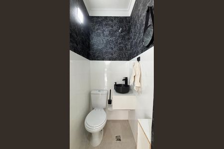 Apartamento à venda com 110m², 2 quartos e 2 vagas Apartamento à venda com 110m², 2 quartos e 2 vagasCobertura - Banheiro