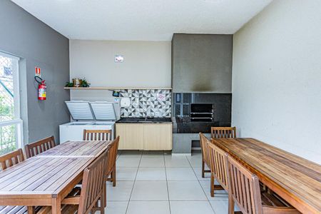Apartamento para alugar com 42m², 2 quartos e sem vagaÁrea comum - Churrasqueira