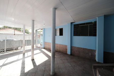 Casa à venda com 244m², 5 quartos e 4 vagasÁrea externa