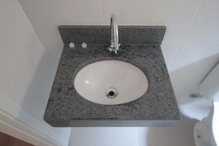 Apartamento à venda com 72m², 2 quartos e 1 vagaBanheiro da Suite