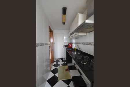Apartamento para alugar com 75m², 2 quartos e 1 vagaCozinha e Área de Serviço