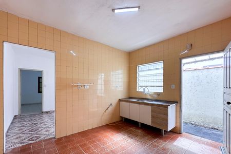 Casa para alugar com 200m², 2 quartos e 2 vagas Casa para alugar com 200m², 2 quartos e 2 vagasCozinha