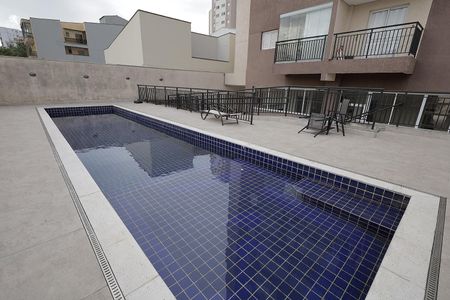 Apartamento para alugar com 60m², 2 quartos e 1 vaga Apartamento para alugar com 60m², 2 quartos e 1 vagaÁrea comum - Piscina